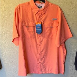 Habitat Men’s Short-Sleeve Button-Down Shirt in Coral
